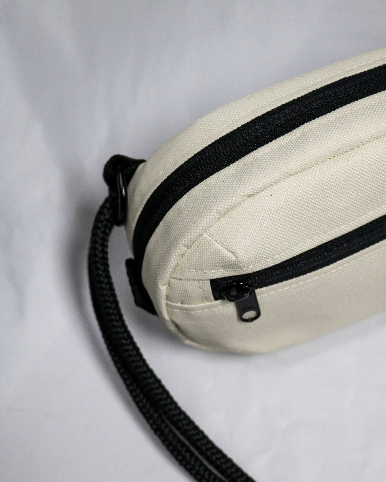 Pochete Travel Off White - Imagem 4