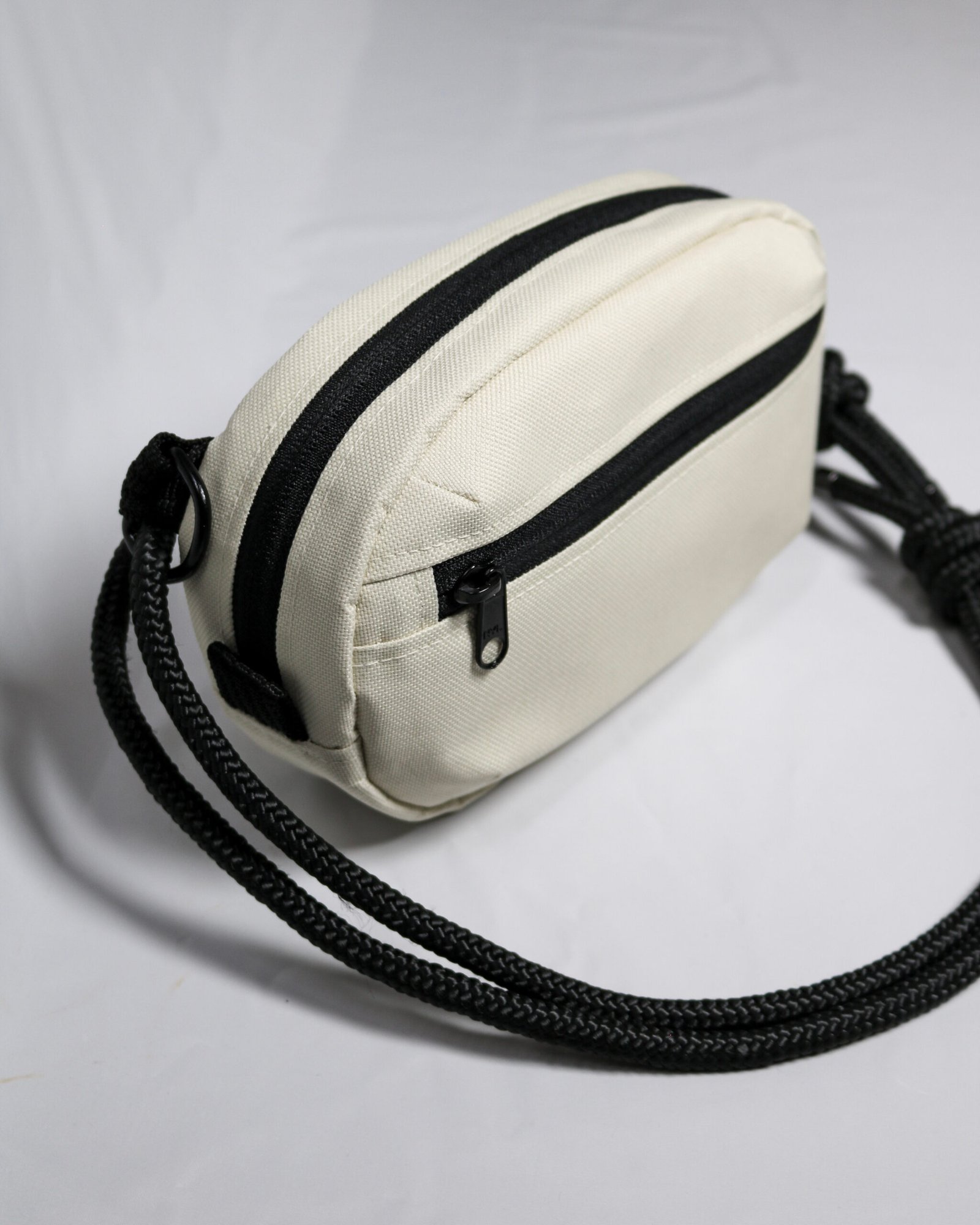 Pochete Travel Off White - Imagem 3