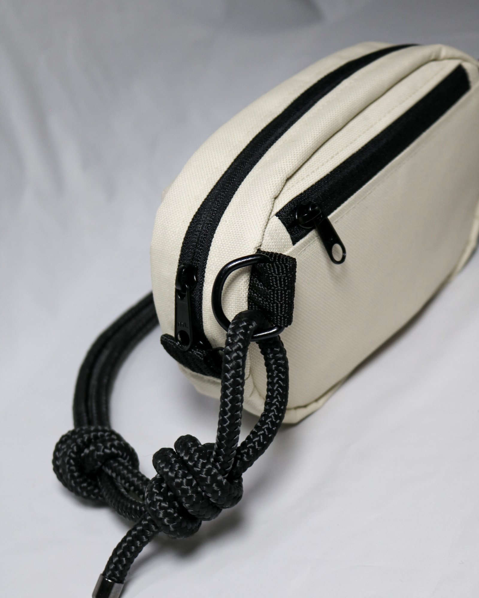 Pochete Travel Off White - Imagem 6